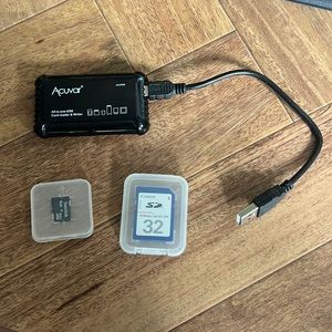 Acuvar card reader and 3 memory cards